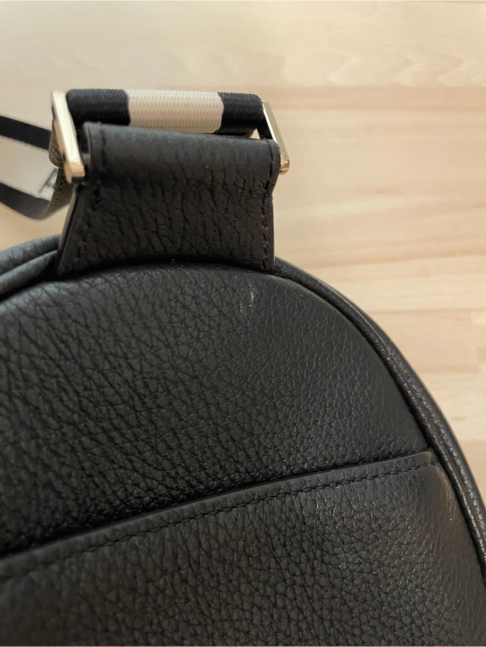 Excellent Condition Kate Spade Emma Small Black Backpack Crossbody! - Picture 4 of 14